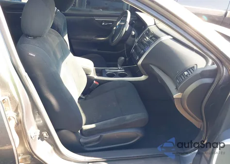 2015 Nissan Altima 2.5/2.5 S/2.5 Sl/2.5 Sv из США, поврежденный, VIN 1N4AL3AP4FC240089